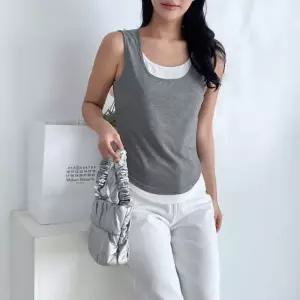 여성 여름 배색 슬리브리스 나시 레이어드 민소매티 (WFJSPGL)