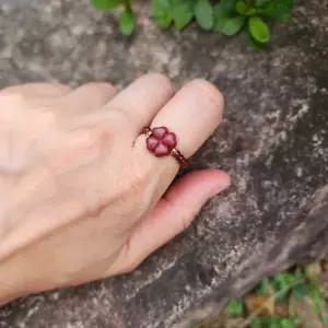 네잎클로버 천연 가넷 행운 반지