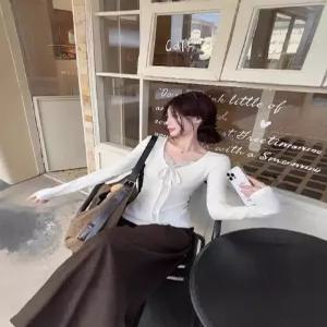 어밴저스 여자 키작녀 롱루즈핏티 레이스 브이넥 이너티셔츠 가을 겨울 긴팔 상의 단품 꾹4