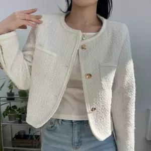 [설세라] 봄 금장버튼 노카라 트위드자켓