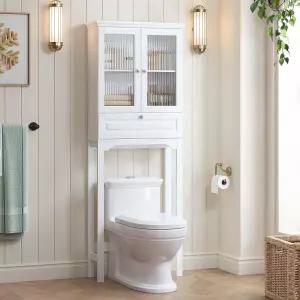 뮤로 유리문 화장실 수납장 위의 스피리치 틸트 아웃 큐브와 조절 가능한 선반 정리함 흰색