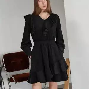 [롯데백화점]에고이스트 벨벳 러플 원피스 ER4WO263