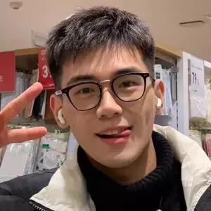 항공배송 일본스타일 안경테 티타늄 블루라이트 차단 시력보호 가벼운 패션안경 세련된 디자인 모니터용 컴퓨터 작업용 실용적인 착용감