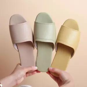 고급 가죽 실내 슬리퍼 거실화 하우스화 편안한 착용감화 실내화 사계절 패션 럭셔리 디자인 수제 여름 겨