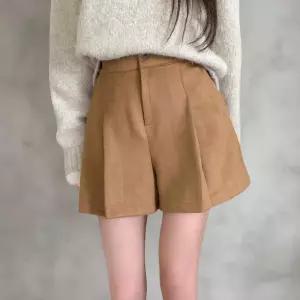 여성 세무 플리츠 와이드 하프팬츠