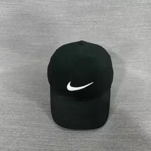 나이키 드라이핏 스트럭처 스우시 볼캡/사이즈(프리)