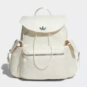 [아디다스]스 스몰 사이즈 플립 백팩 KC2760 308378