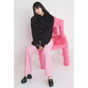 갤러리아 니트 슬리브 에코퍼 재킷(GNBA3FRJ1)*