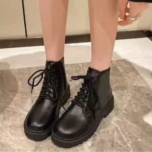 여성봄구두워커 여성 대학생 데일리 워커 레이스업 앵클 부츠 블랙
