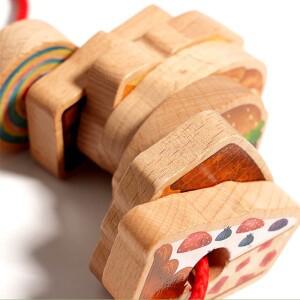 탐욕스러운 애벌레 음식 구슬 게임 세트는 보관 가방이 되어 있으며 유아에게  내구성  나무 교육용 장난감