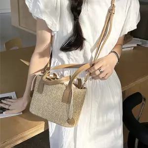라탄 미니 버킷백 투웨이 크로스 토트백 여름 데일리 가방 귀여운 코디