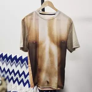 근육 반팔 티셔츠 XL 맨몸 선물 관종템 인싸템 할로윈