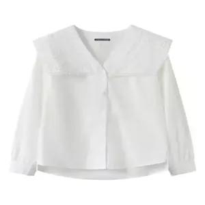 에브리데이]로맨틱 펀칭 세일러 카라넥 블라우스  EC1BA002D)