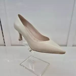 엘칸토 HC11 양가죽 여성화 7CM 세미정장 구두 D2V2U5T1339