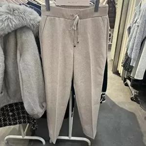 [셀러허브 1]밀스튜디오 HC06 밴딩 슬림 팬츠 9부 밴딩 도톰 슬림 팬츠 LRBSLV102BE6