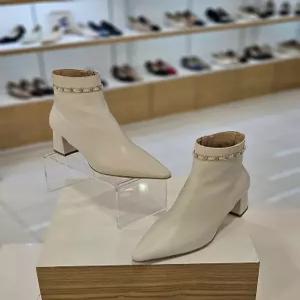 [미소페][미소페] by미소페 여성 체인장식 포인트 앵클부츠 (6cm) 112546021 (P003750955)