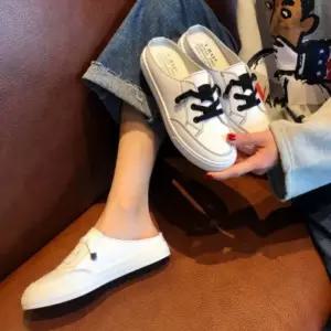 인기상품 슬립온 여성 포인티드 스티치 스포티운동화 블로퍼운동화 [WFK3MW3_260107]