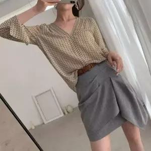 [하프클럽/]여자 쉬폰 브이넥 시스루 블라우스 오피스룩 긴팔셔츠