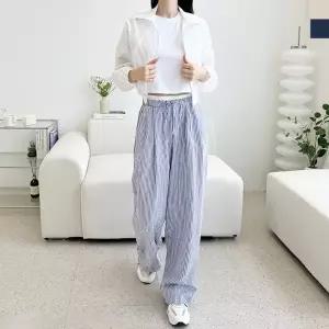 블레오 여자 코튼 스트라이프 와이드 배색 밴딩 바지 DM2512505