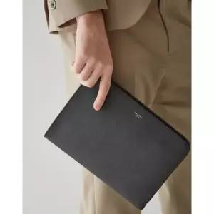 [롯데백화점]헤지스ACC [N.HILL] 블랙 소가죽 화이트로고 지퍼형 클러치백 HJHO1E625BK