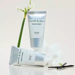 [핸드크림 1+1] 먼스앤데이즈 디 브리즈(클린솝향) 퍼퓸케어 핸드크림 50ml (총 100ml)