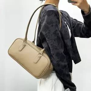 여성 숄더백 바게트백 데일리 모던 가방 베이지 (WFK43DK)