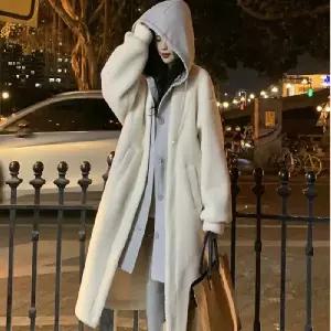 여성후드코트 레이어드 양털 후드점퍼 양털롱점퍼 아웃도어 사무실 출퇴근 현장근무복