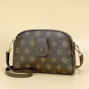 [5개이상 7.400원] 여자크로스백 여자가방 크로스백 여성크로스백 여자가방도매 C 252