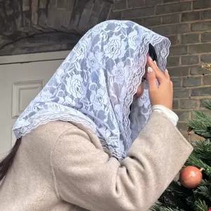 카톨릭 성당 장미 미사보