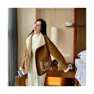 엘럽 여성용 모피 코트 빈티지 차이나 자수 숏 겨울 가죽 퍼 일체형 무스탕 재킷 박템4