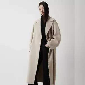 [롯데백화점][쥬크]루즈핏 와이드카라 핸드메이드 롱 코트 Z254M SG536 486619