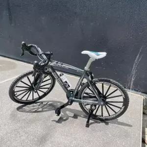 작은 자전거알찬 장식 피규어 프라모델 움직이는 인테리어