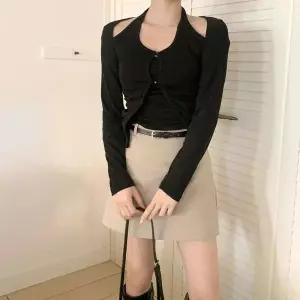 [하프클럽/]여자 셔링 레이어드 슬림핏 홀터넥 긴팔티