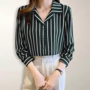 [퀸이즈] 55부터 77까지 데아 스트라이프 오픈 카라 블라우스/셔츠