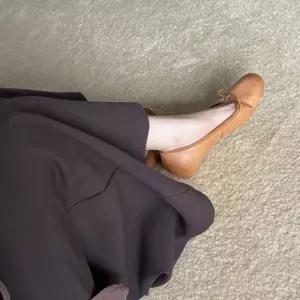 엘럽 여자 스트랩힐 소프트 소가죽 레드 가죽 발레슈즈 속굽 단화 펌프스 메리제인 슈즈 원템5