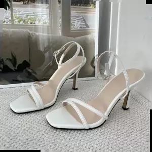 밴드샌들 발목 스트랩 샌들 이선밴드 하이힐 하객 파티룩 9CM