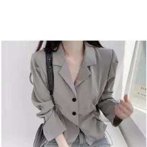 여자 소개팅 간절기 자켓 아우터 블라우스 코디 겨울 방풍 바람막이 플리후드 다운 점퍼트 가을 하객룩