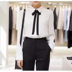 [롯데백화점]SOUP 블랙타이 카라블라우스 SCRLS91