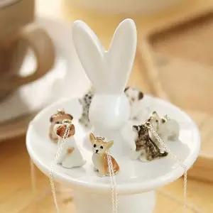 다양한 표정의 강아지들 실버 강아지 목걸이