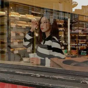 [로미스토리]50%~60% NEW YEAR, NEW EVENT! 겨울 ITEM.zip 올 사이즈 [S~4XL] 니트/가디건/모임룩/블라우스/하객룩/원피스/맨투맨/하프코트/트위드/반팔니트/핸드메이드/데님팬츠