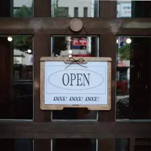 안내판   Notice board