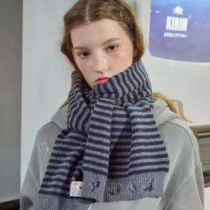 캣스티치 스트라이프 머플러 네이비