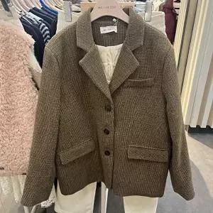 [셀러허브 1]밀스튜디오 HC06 헤링본 체크 누비자켓 헤링본 카라 체크 누비 자켓 LRCJKS100BEO