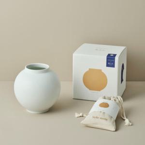 테일러센츠 x 광주요 달항아리 백자 작약 디퓨저 세트