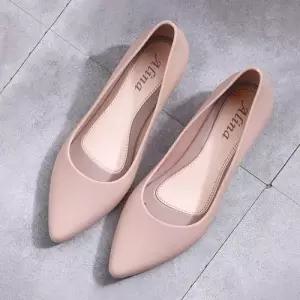 소프트 젤리 재질 여자 데일리룩 로우 통굽힐 구두 WF66B1C