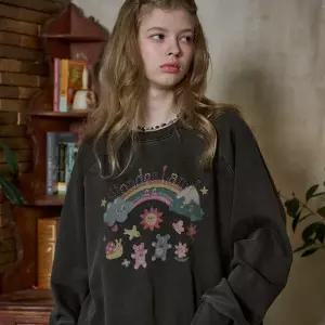 원더랜드 레글런 피그먼트 맨투맨 스모크블랙