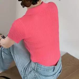 [시스터즈]  골지 패턴 카라 티셔츠 세미 캐주얼 반팔티