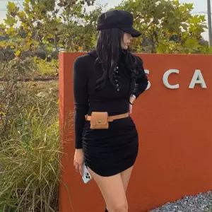 여자 버튼 후드 슬림핏 스판 긴팔 셔링 미니 원피스