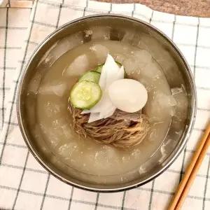 [인정식탁][냉면家] 시원한 메밀 물냉면 8인분 (사리1.28kg+사골육수350gx8봉)