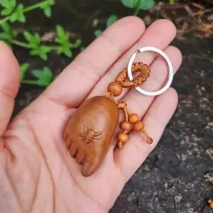 고품질 풍수 액막이 복숭아나무 부처님 발 키링 차키 액운 (WFK9YQD)